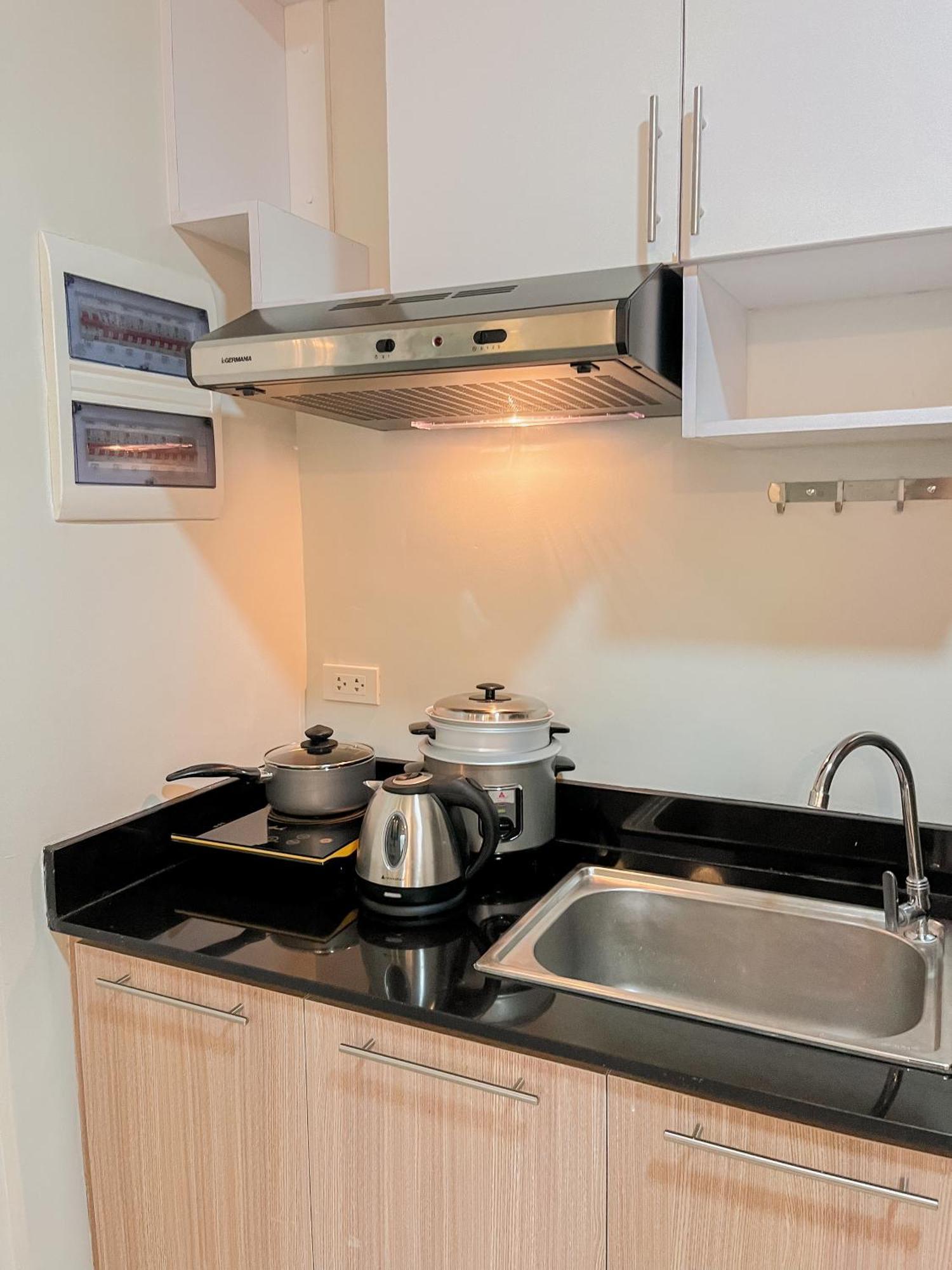 2 Bedroom And Studio Apartments With Private Pool And Gym In Vista Manors Verdant Puerto Princesa Екстер'єр фото