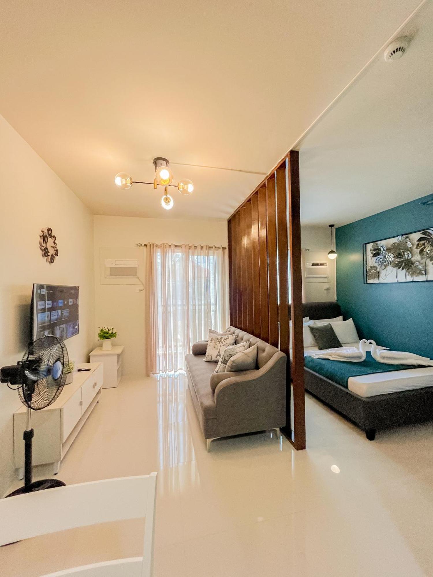 2 Bedroom And Studio Apartments With Private Pool And Gym In Vista Manors Verdant Puerto Princesa Екстер'єр фото