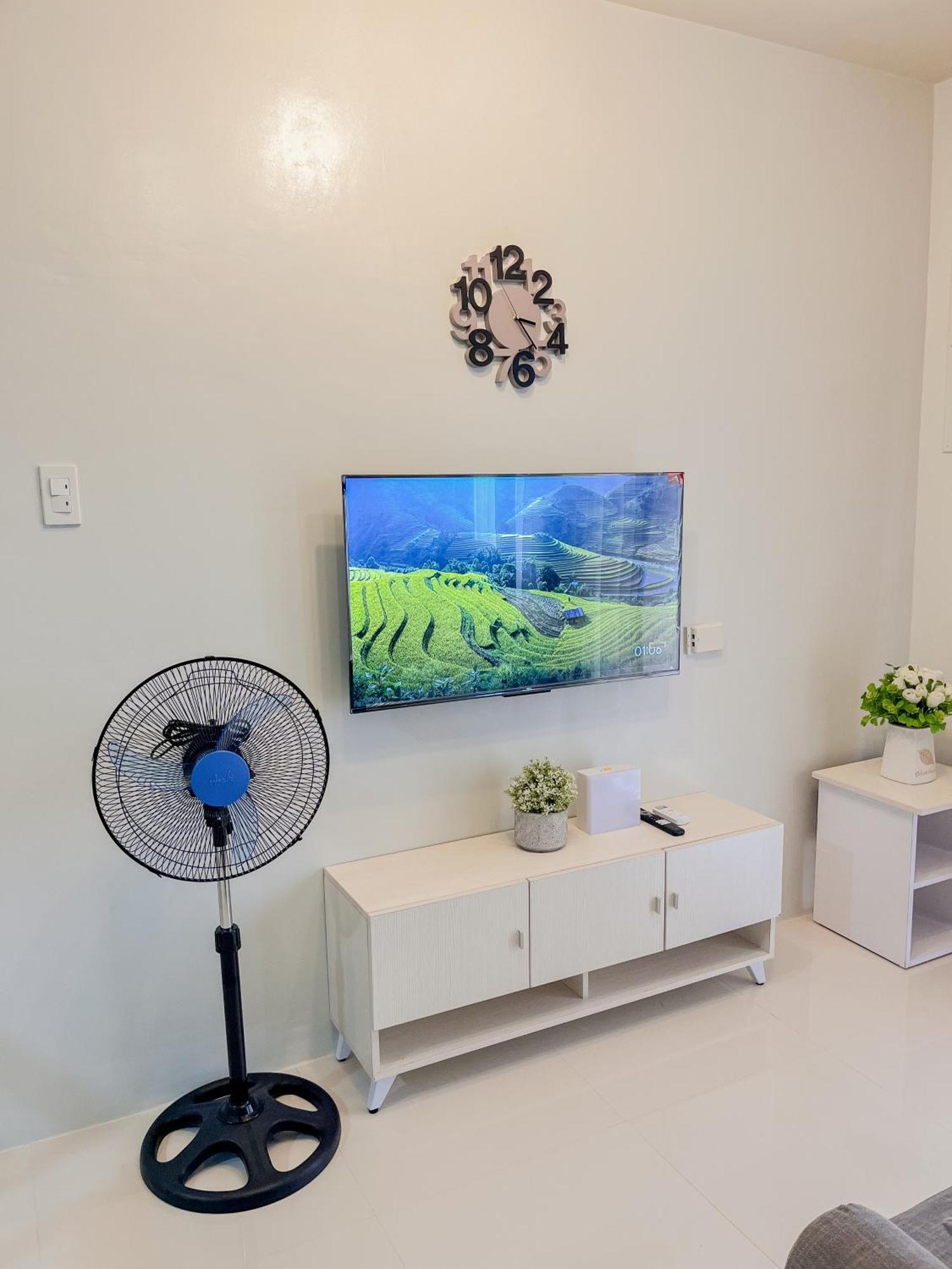 2 Bedroom And Studio Apartments With Private Pool And Gym In Vista Manors Verdant Puerto Princesa Екстер'єр фото