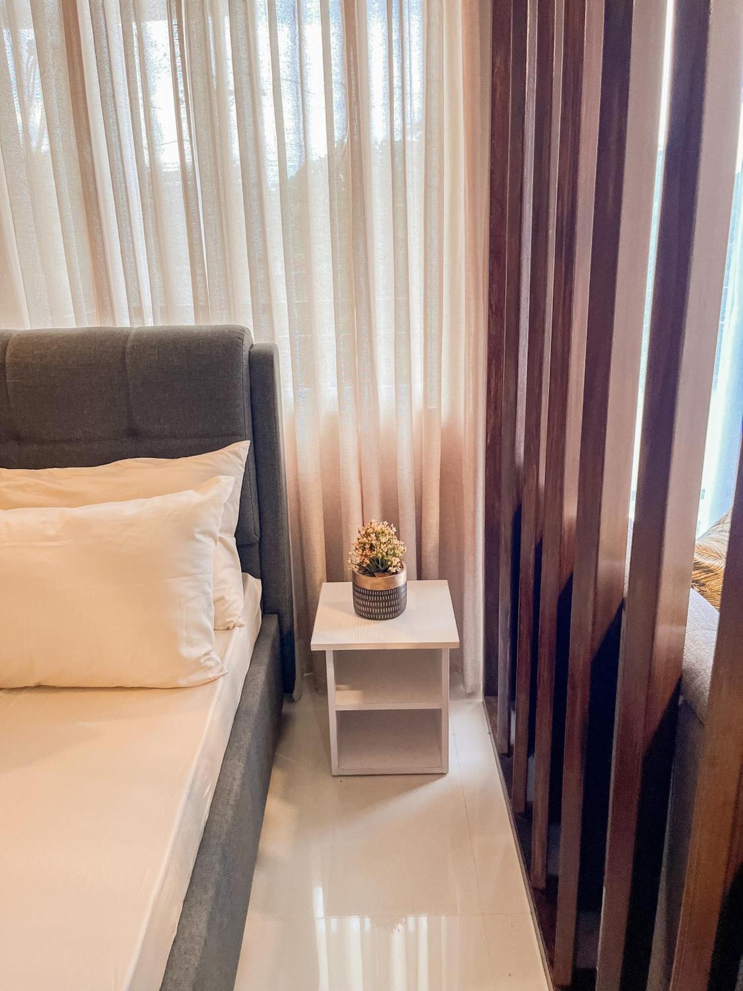 2 Bedroom And Studio Apartments With Private Pool And Gym In Vista Manors Verdant Puerto Princesa Екстер'єр фото
