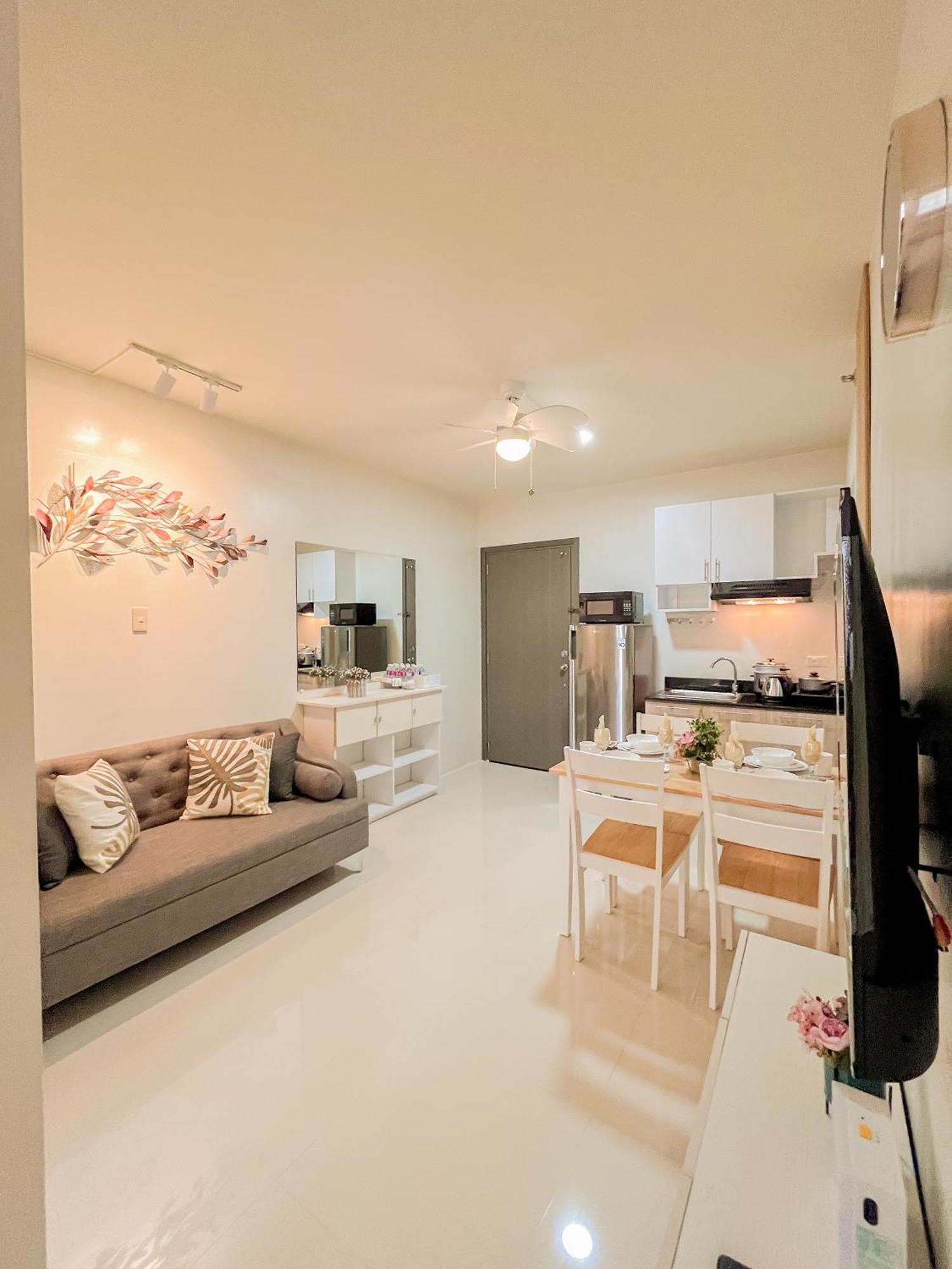 2 Bedroom And Studio Apartments With Private Pool And Gym In Vista Manors Verdant Puerto Princesa Екстер'єр фото