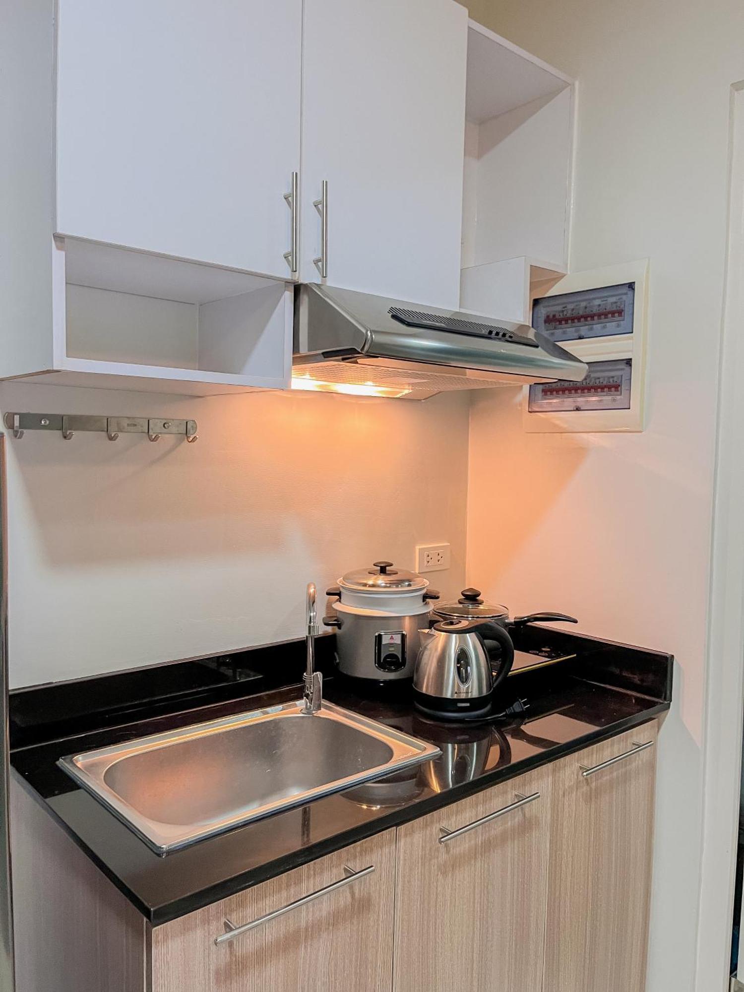 2 Bedroom And Studio Apartments With Private Pool And Gym In Vista Manors Verdant Puerto Princesa Екстер'єр фото