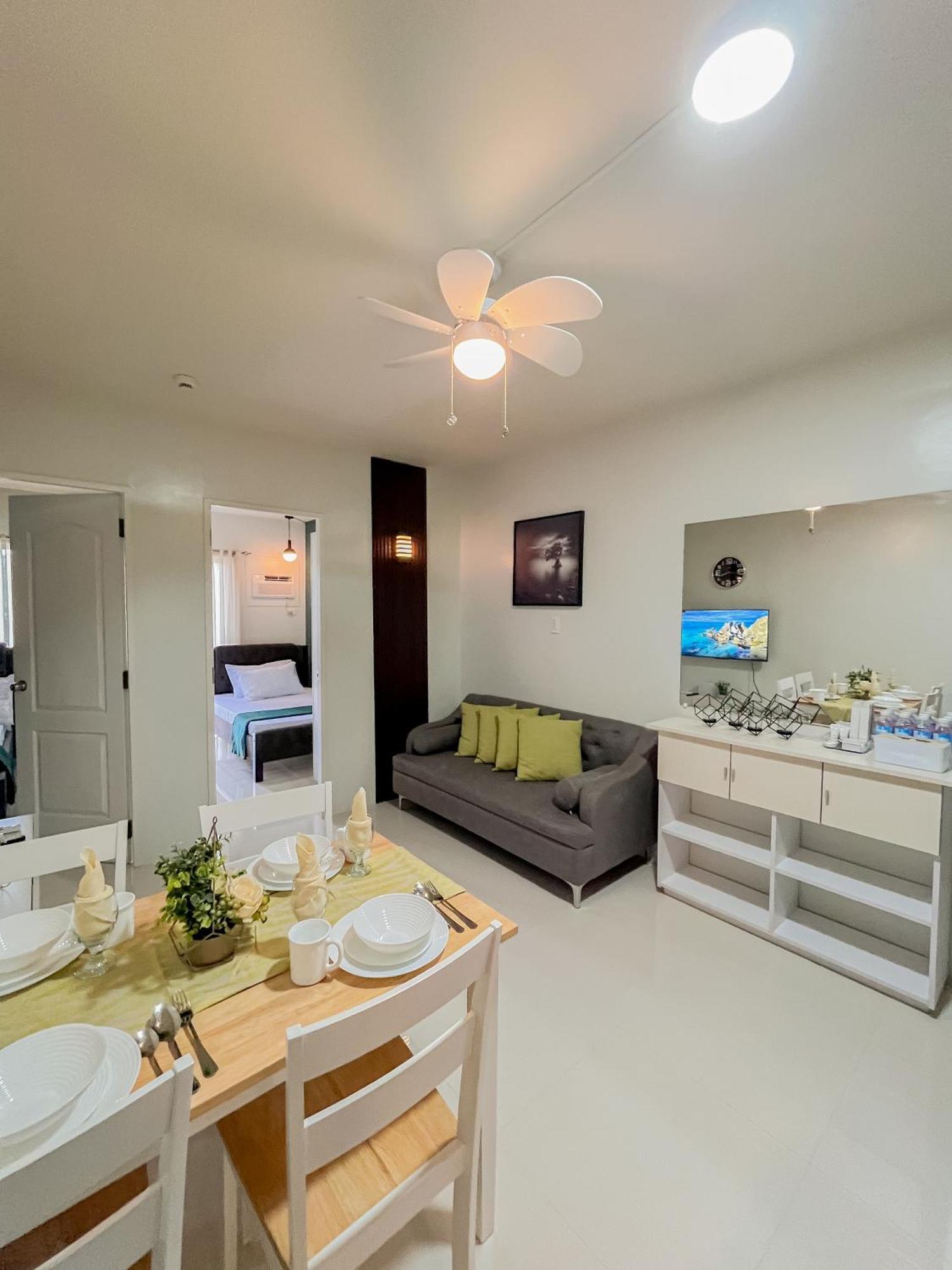 2 Bedroom And Studio Apartments With Private Pool And Gym In Vista Manors Verdant Puerto Princesa Екстер'єр фото